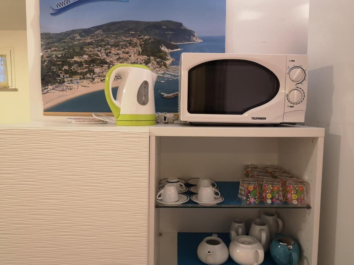 A Due Passi Dal Mare B&B Numana Luaran gambar