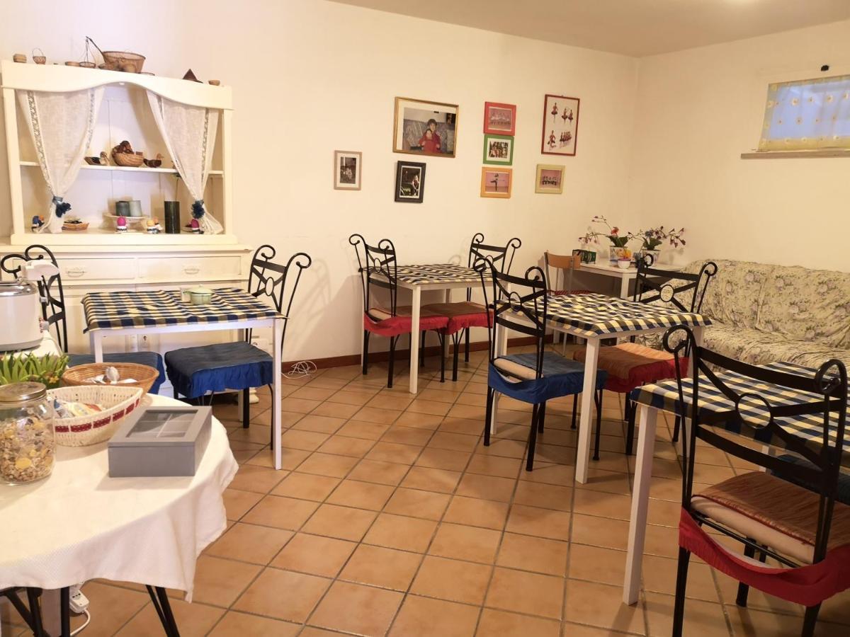 A Due Passi Dal Mare B&B Numana Luaran gambar