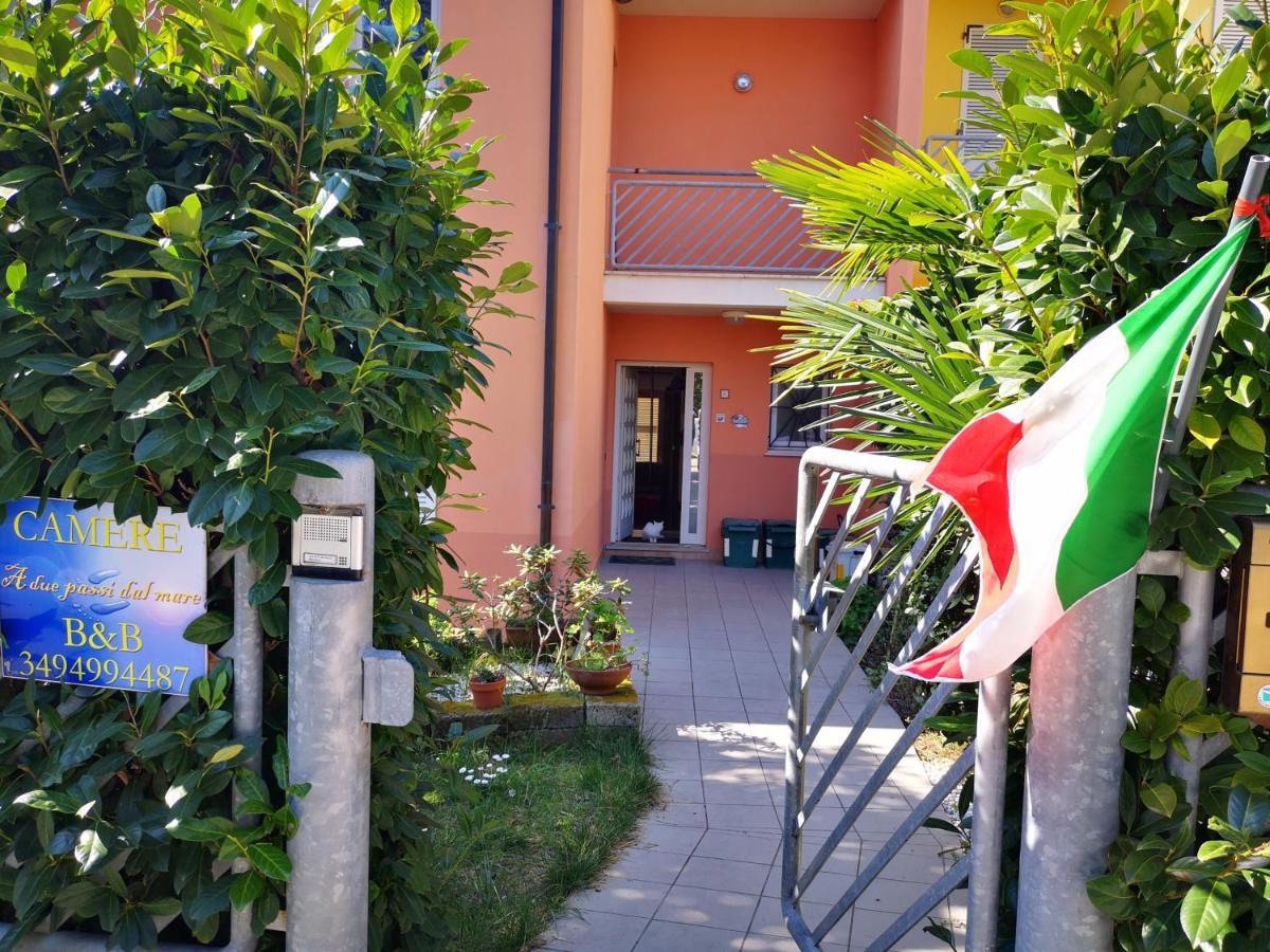 A Due Passi Dal Mare B&B Numana Luaran gambar