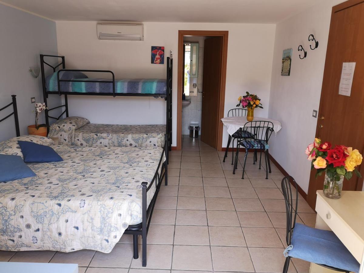 A Due Passi Dal Mare B&B Numana Luaran gambar